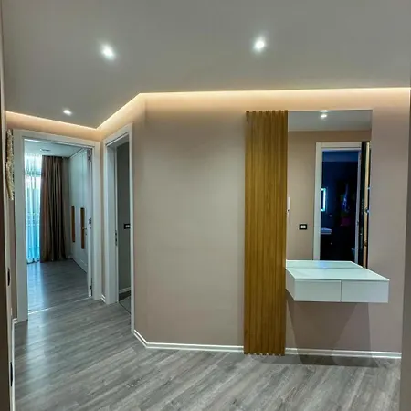 White Hill Apartment